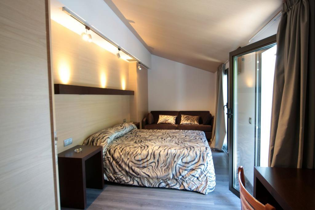 Hotel 9 Sant Antoni Ribes De Freser Pokoj fotografie